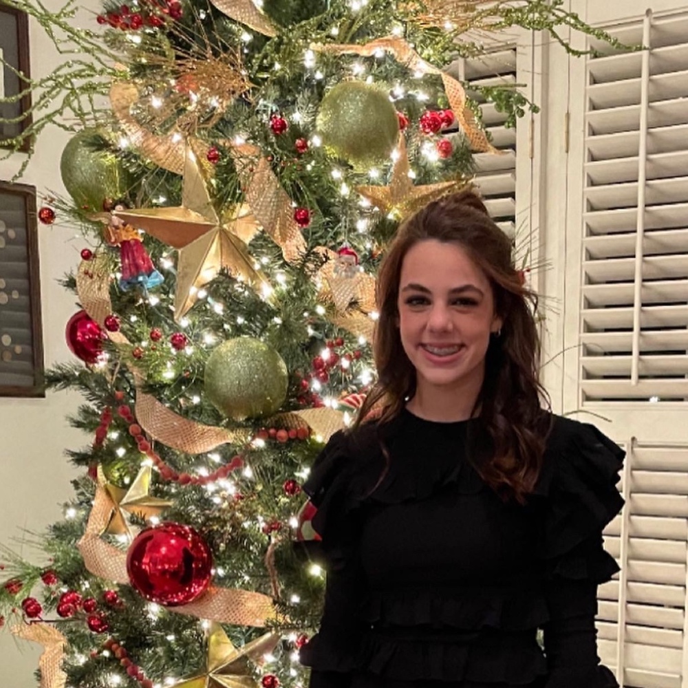 Meet your Posher, Amelia